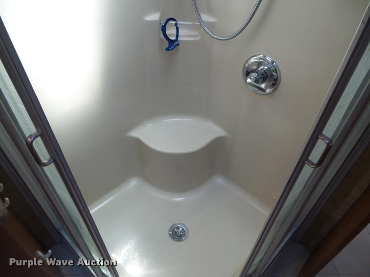 image for item DC5238 2004 Spartan K2 Travel Supreme Select 45DS04 RV