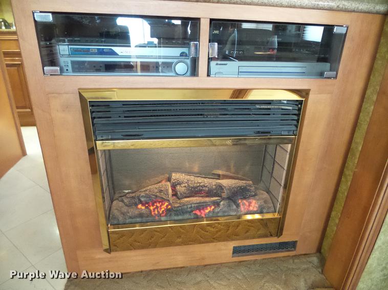 image for item DC5238 2004 Spartan K2 Travel Supreme Select 45DS04 RV