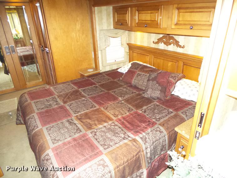 image for item DC5238 2004 Spartan K2 Travel Supreme Select 45DS04 RV