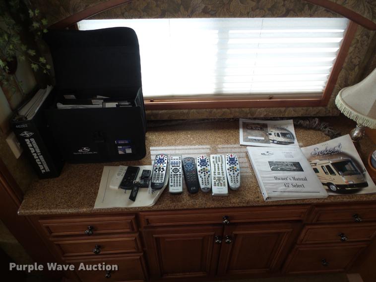 image for item DC5238 2004 Spartan K2 Travel Supreme Select 45DS04 RV