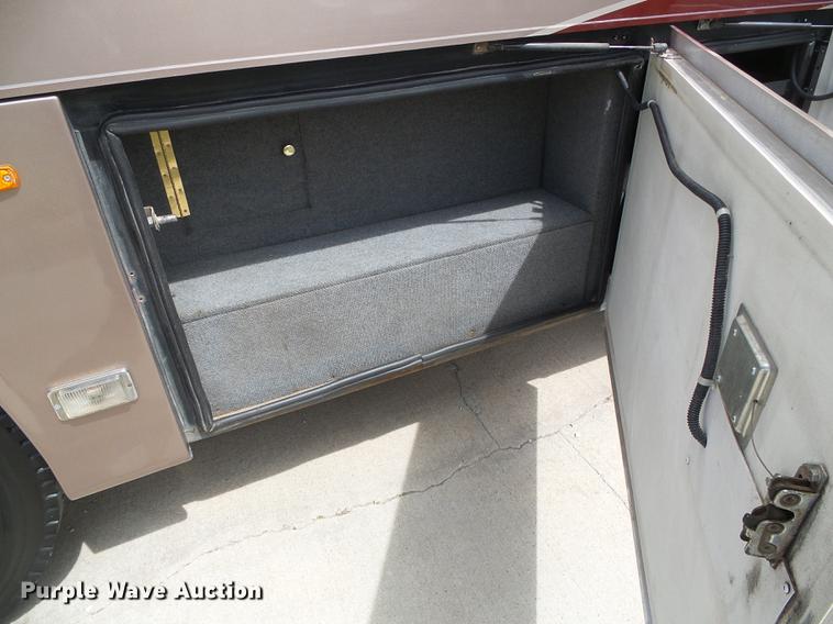 image for item DC5238 2004 Spartan K2 Travel Supreme Select 45DS04 RV