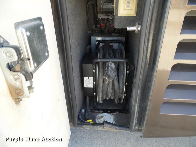 image for item DC5238 2004 Spartan K2 Travel Supreme Select 45DS04 RV