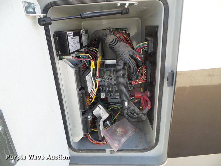 image for item DC5238 2004 Spartan K2 Travel Supreme Select 45DS04 RV