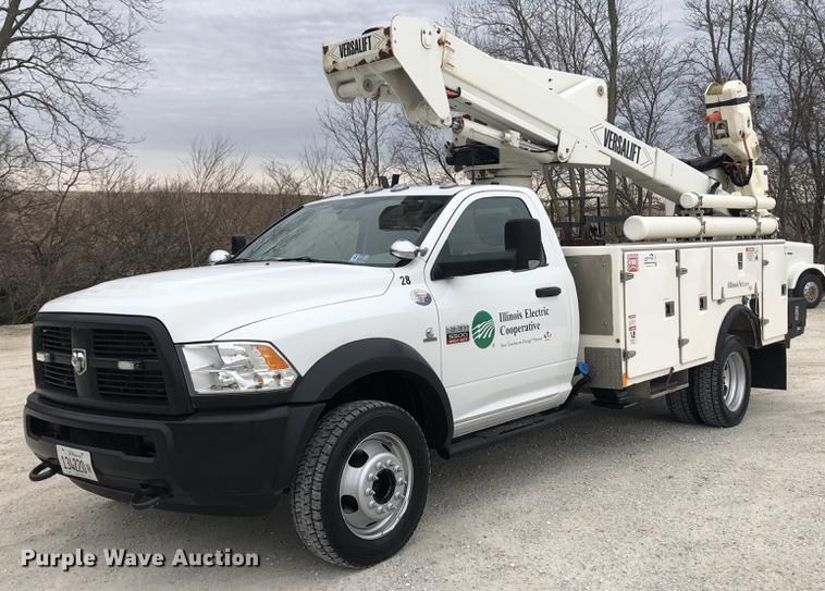 image for item DC8727 2012 Dodge Ram 5500 bucket truck