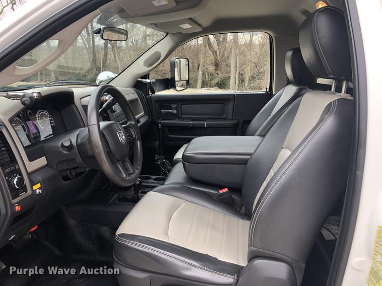 image for item DC8727 2012 Dodge Ram 5500 bucket truck