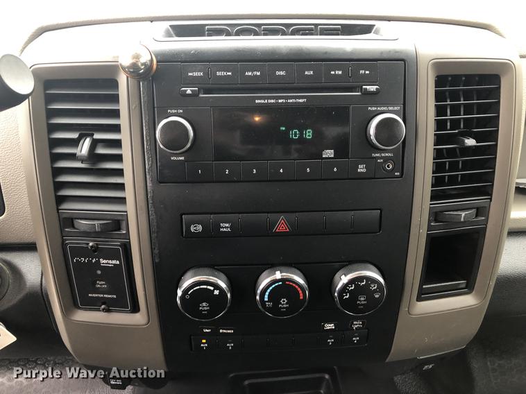 image for item DC8727 2012 Dodge Ram 5500 bucket truck