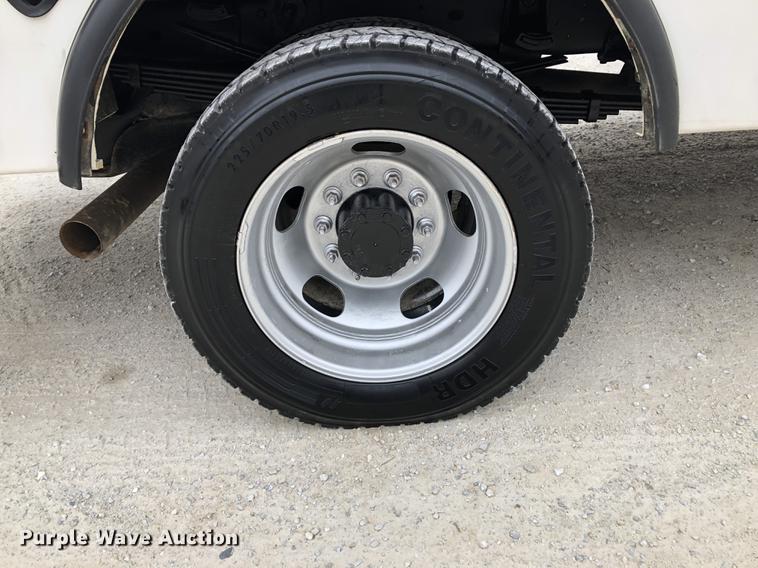 image for item DC8727 2012 Dodge Ram 5500 bucket truck