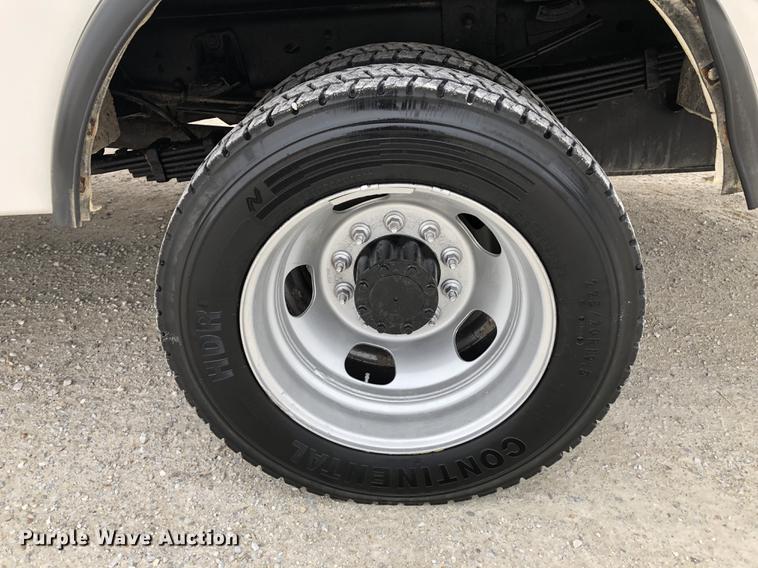 image for item DC8727 2012 Dodge Ram 5500 bucket truck