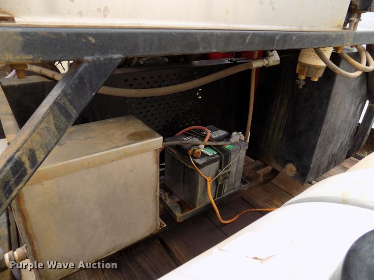 image for item DD3692 2013 Lonestar utility trailer with pressure washer