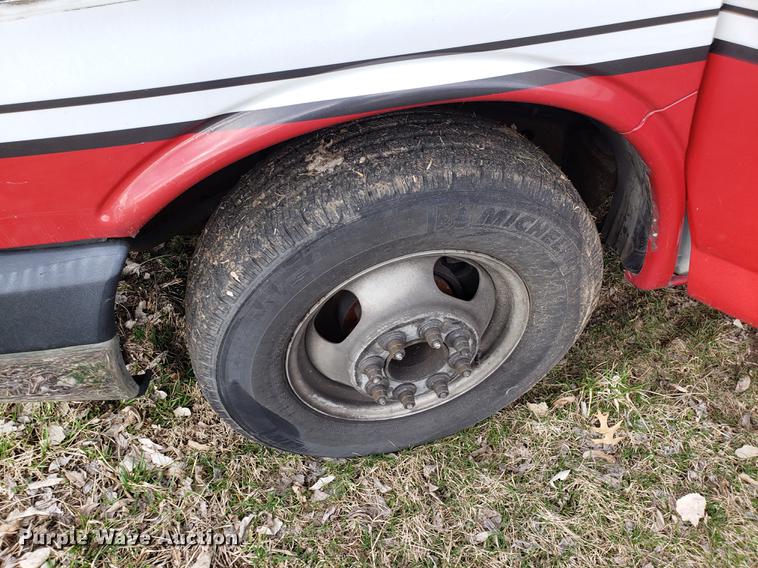 image for item DD4001 2010 Chevrolet Express G4500 cab and chassis