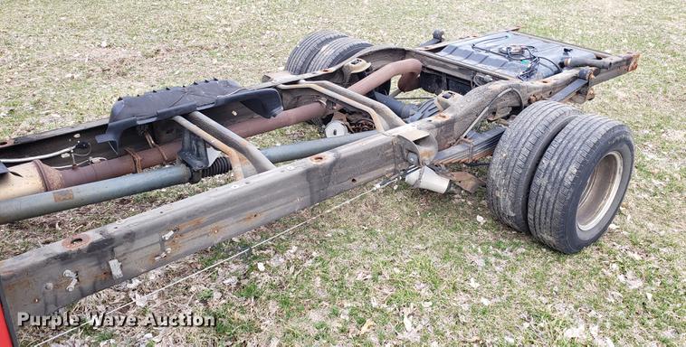 image for item DD4001 2010 Chevrolet Express G4500 cab and chassis