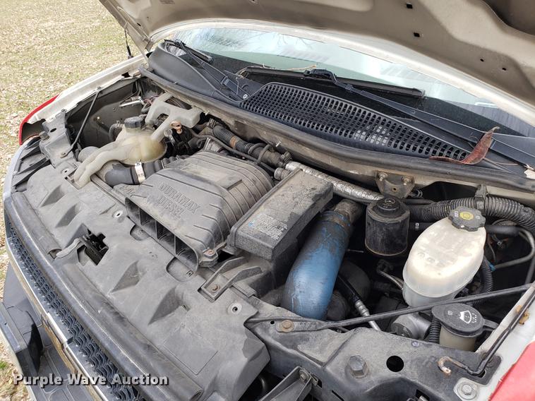 image for item DD4003 2010 Chevrolet Express G4500 cab and chassis