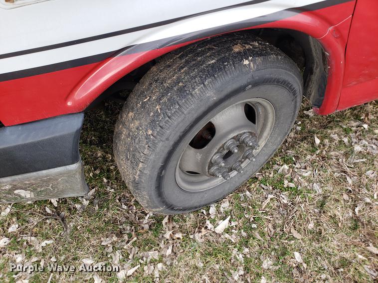 image for item DD4003 2010 Chevrolet Express G4500 cab and chassis