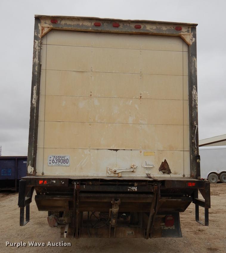 image for item DD8994 2005 International 4300 box truck