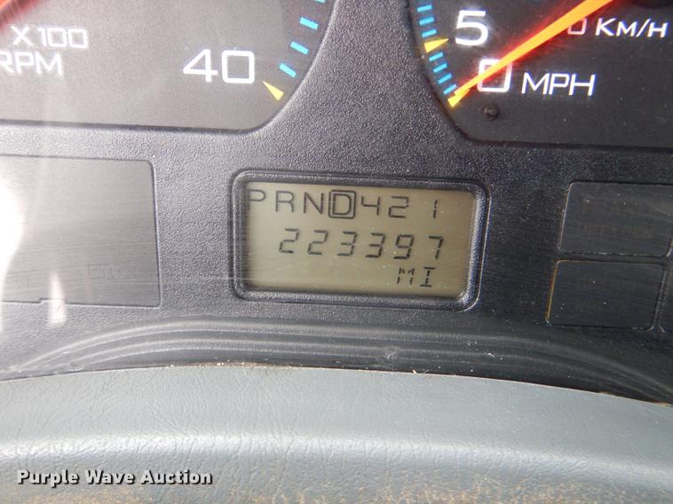 image for item DD8994 2005 International 4300 box truck