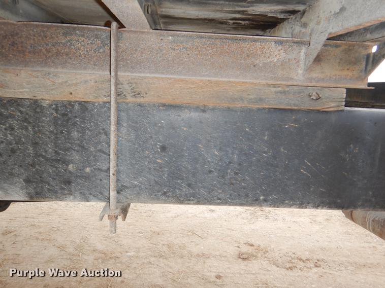 image for item DD8994 2005 International 4300 box truck