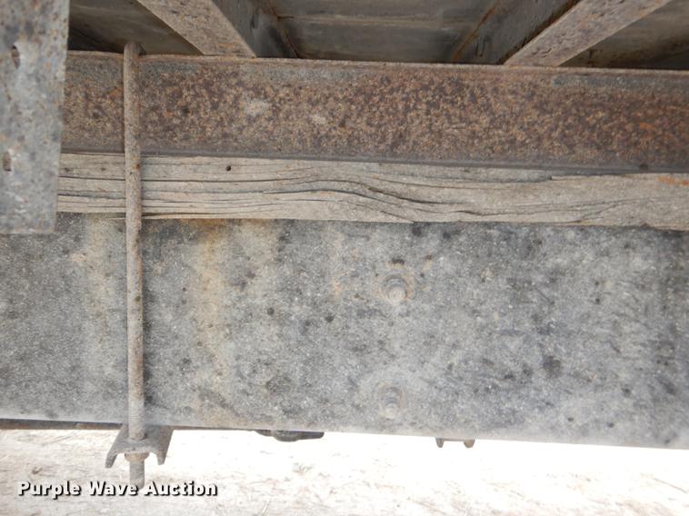 image for item DD8994 2005 International 4300 box truck