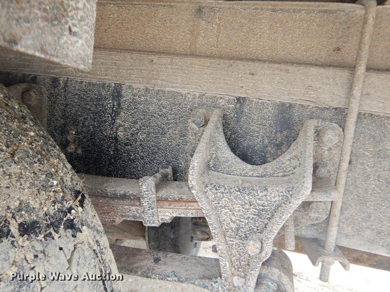 image for item DD8994 2005 International 4300 box truck