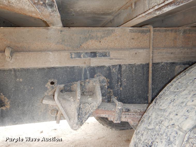 image for item DD8994 2005 International 4300 box truck