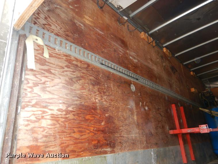 image for item DD8994 2005 International 4300 box truck