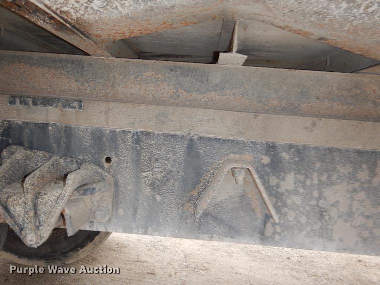 image for item DD8994 2005 International 4300 box truck