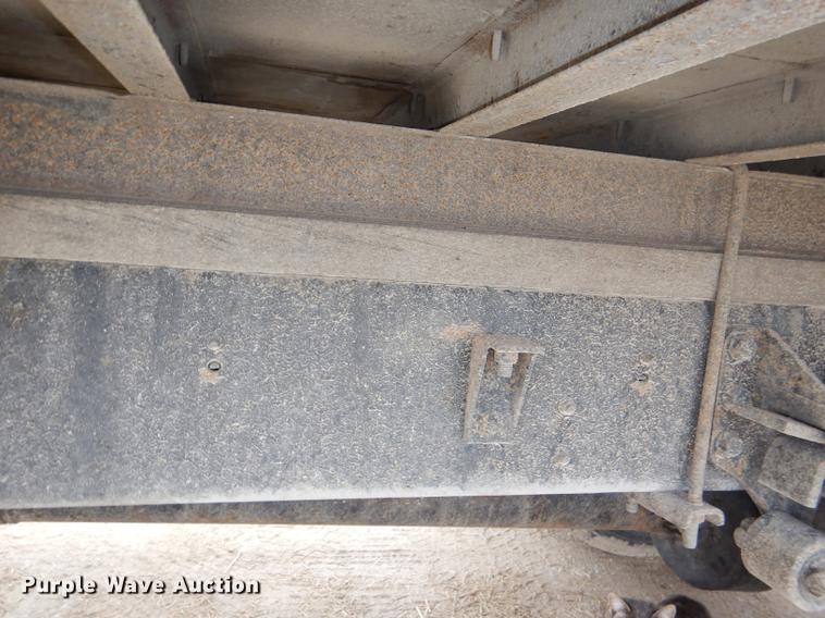 image for item DD8994 2005 International 4300 box truck