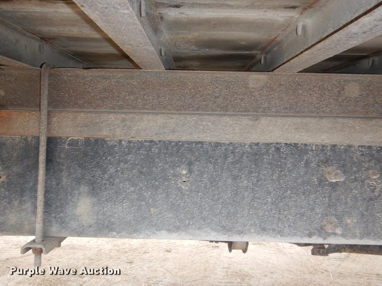 image for item DD8994 2005 International 4300 box truck