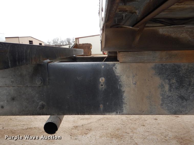 image for item DD8994 2005 International 4300 box truck