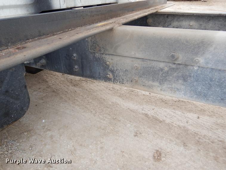 image for item DD8994 2005 International 4300 box truck