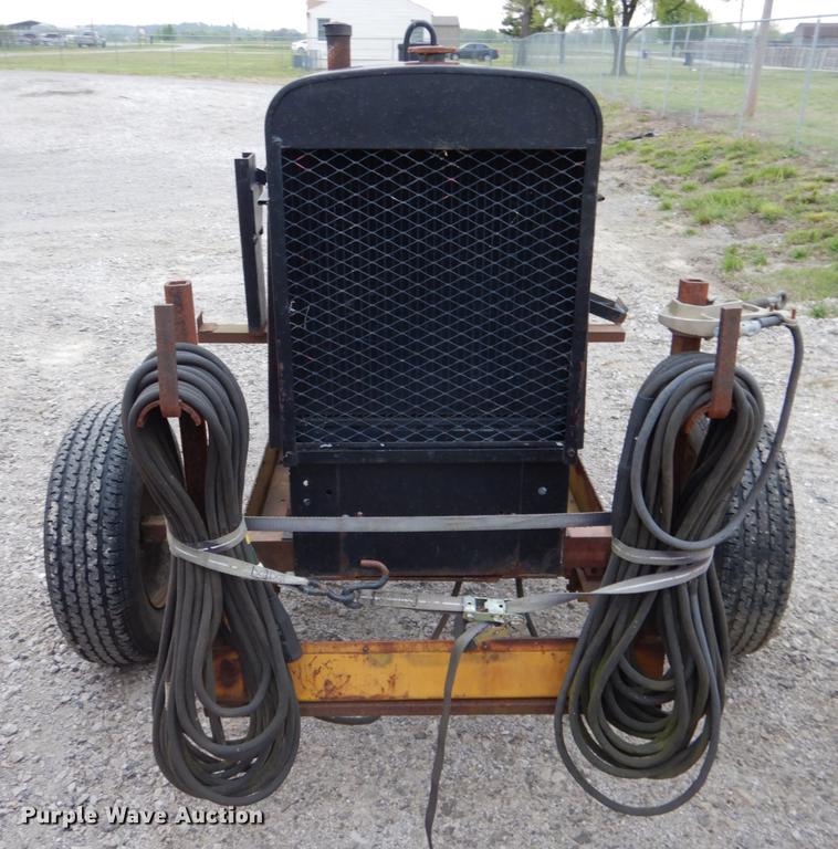 image for item DE3877 Lincoln SA200F163 welder