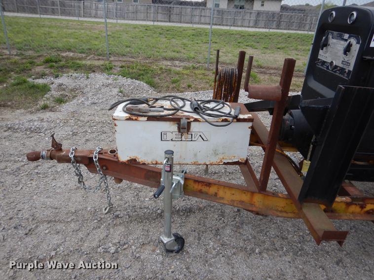 image for item DE3877 Lincoln SA200F163 welder