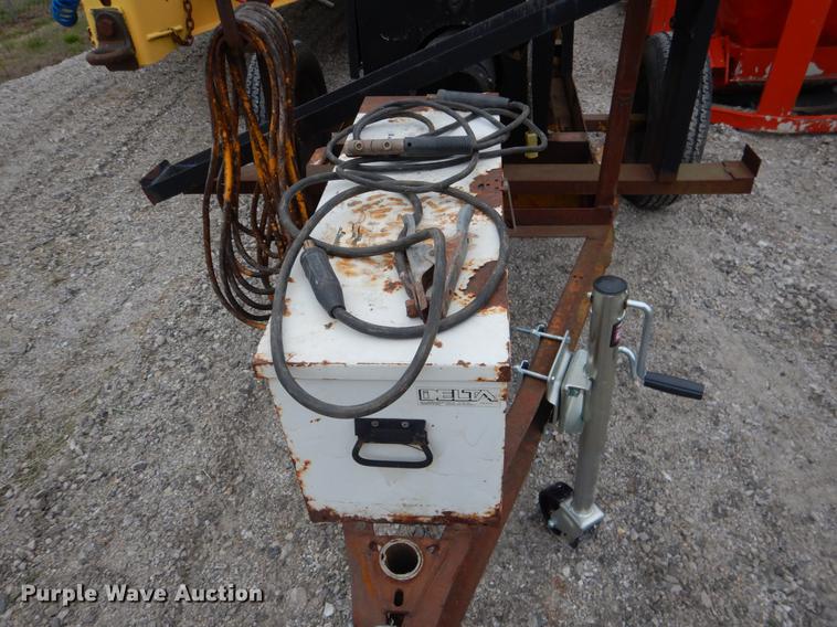 image for item DE3877 Lincoln SA200F163 welder