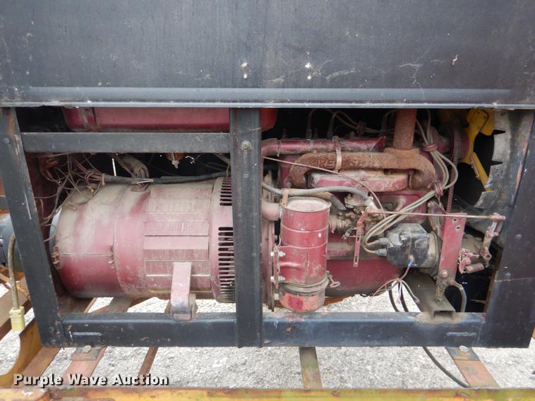 image for item DE3877 Lincoln SA200F163 welder