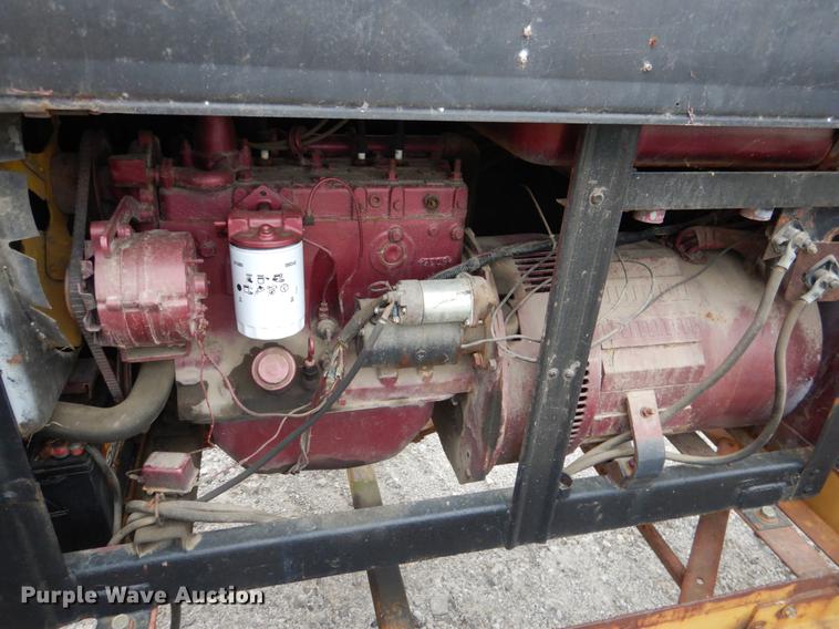 image for item DE3877 Lincoln SA200F163 welder