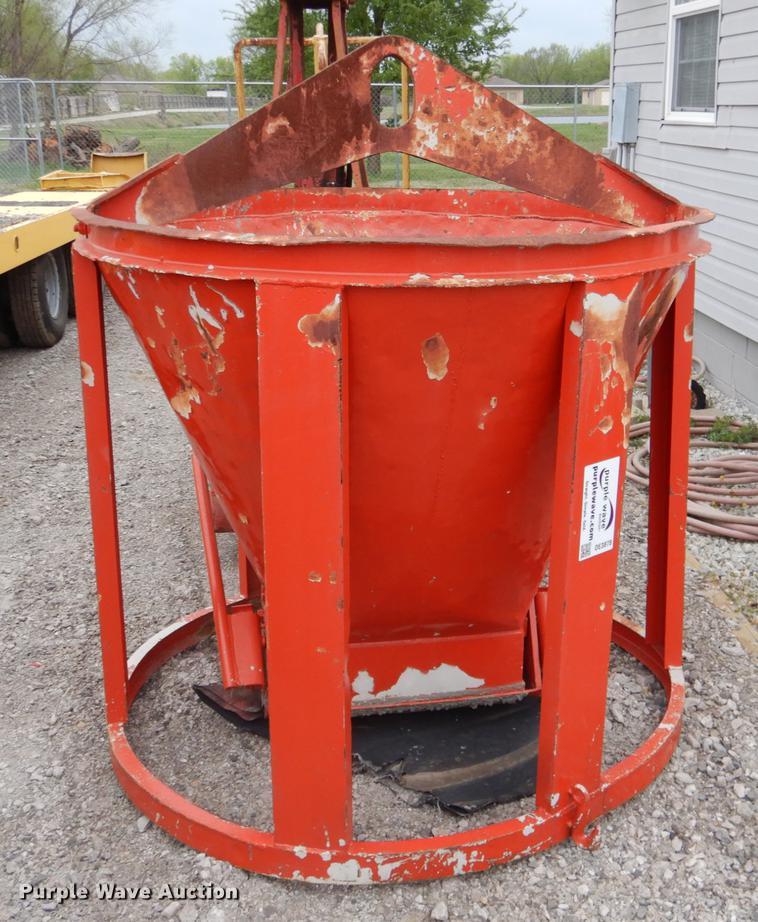 image for item DE3878 Concrete bucket