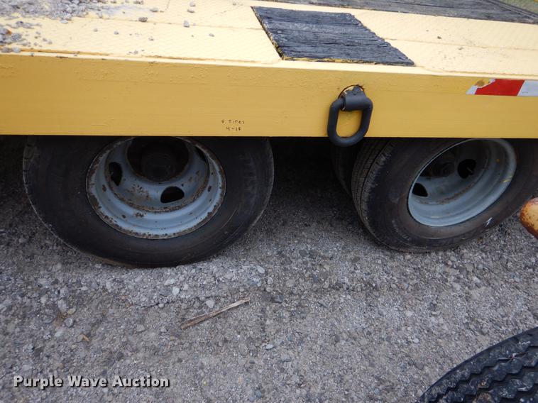 image for item DE3879 2005 Eager Beaver 10HA-P1 equipment trailer