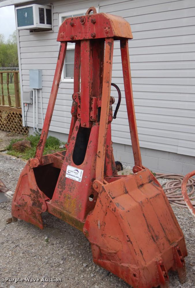 Clamshell bucket in Kiefer, OK Item DE3880 sold Purple Wave