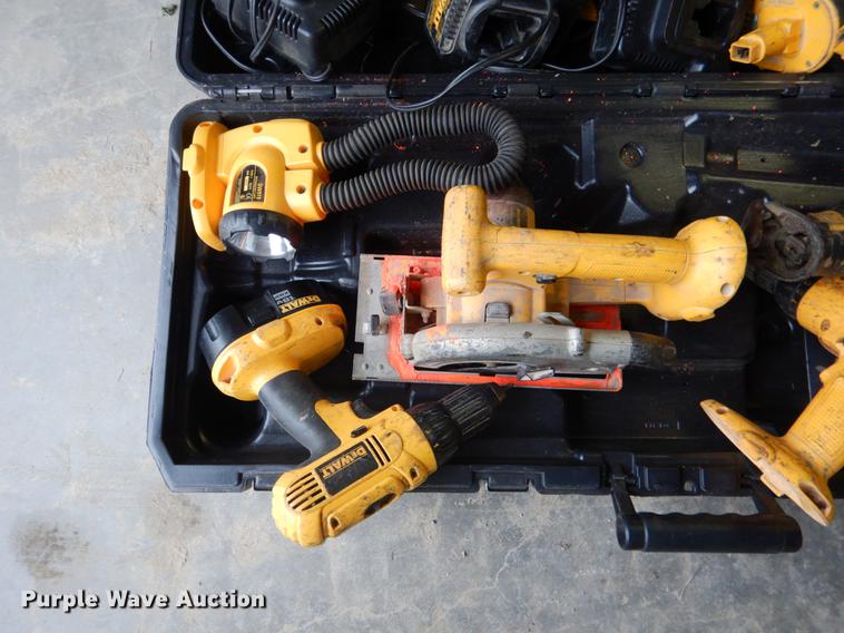 image for item DE3883 DeWalt tools