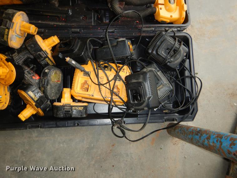 image for item DE3883 DeWalt tools