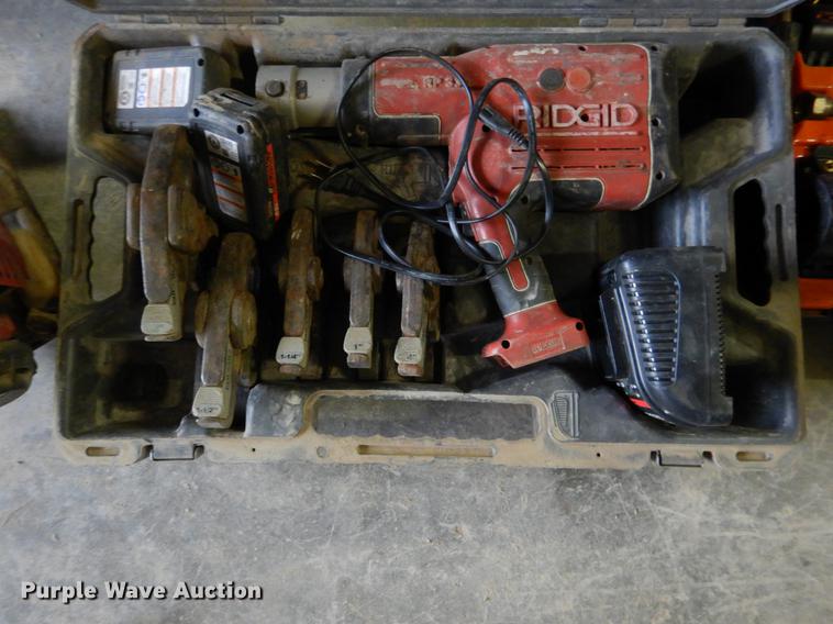 image for item DE3886 Tools