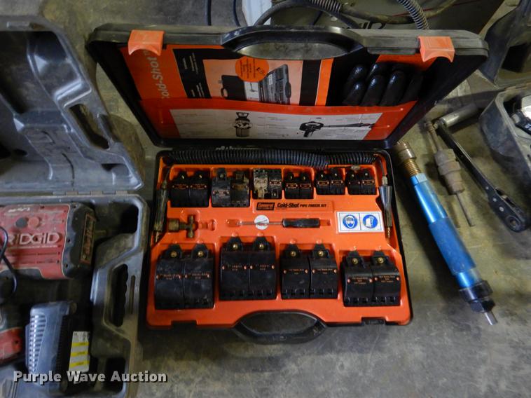 image for item DE3886 Tools