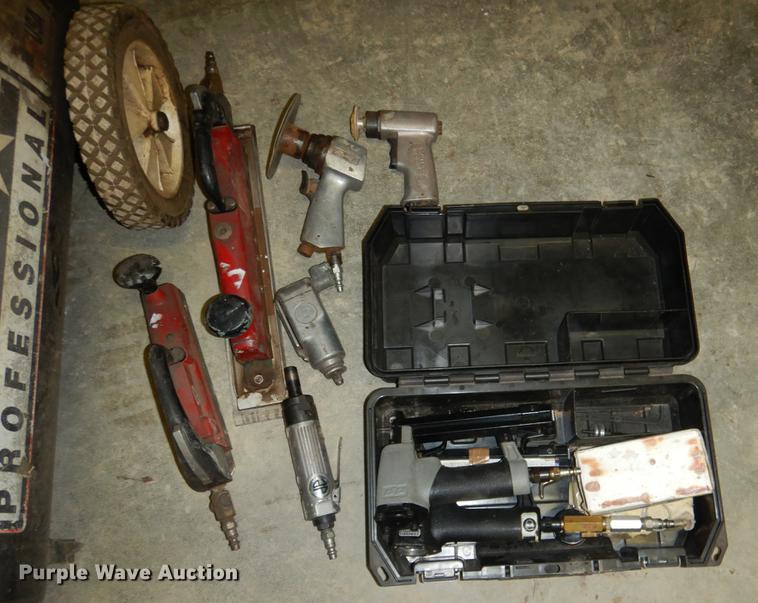 image for item DE3890 Tools