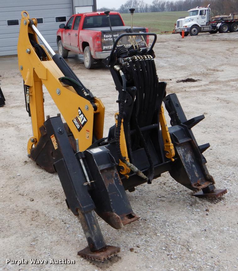 image for item DE6082 Caterpillar BH30 skid steer backhoe attachment