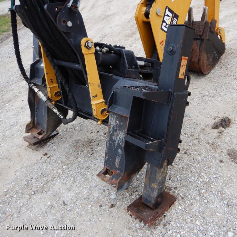image for item DE6082 Caterpillar BH30 skid steer backhoe attachment