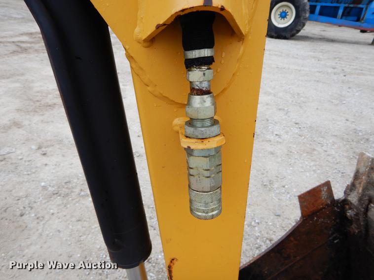 image for item DE6082 Caterpillar BH30 skid steer backhoe attachment