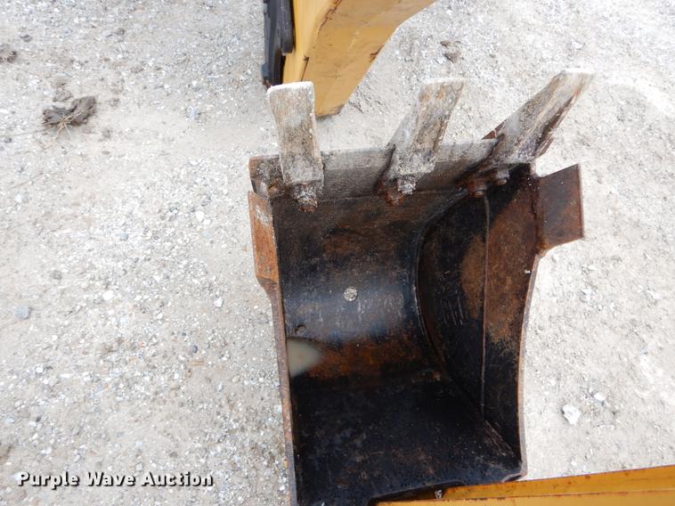 image for item DE6082 Caterpillar BH30 skid steer backhoe attachment