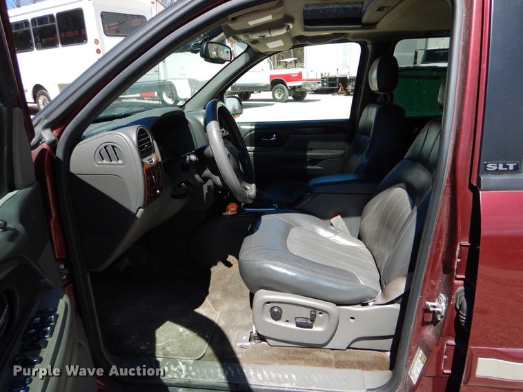 image for item DE8280 2004 GMC Envoy SLT SUV