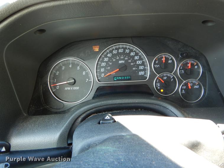 image for item DE8280 2004 GMC Envoy SLT SUV