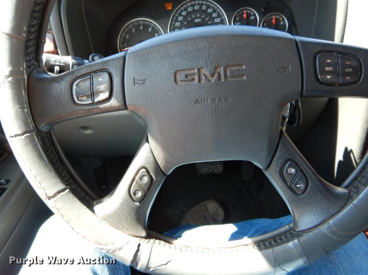 image for item DE8280 2004 GMC Envoy SLT SUV