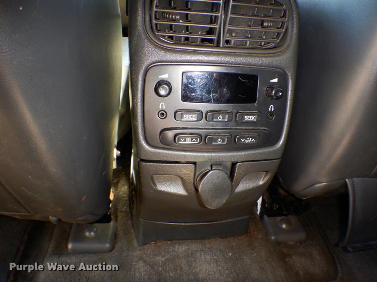 image for item DE8280 2004 GMC Envoy SLT SUV